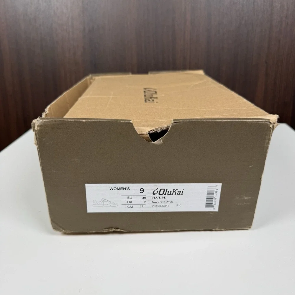 OluKai Ha'upu Women's Shoes 9 Blue / Off White Suede 20493-5418 TRIED ON w/ Box